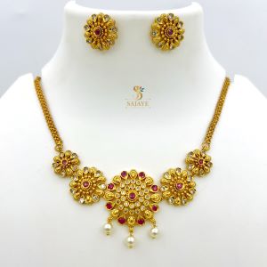 Flower Design Necklace 1231256