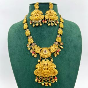 Lakshmi pendant necklace 1540075